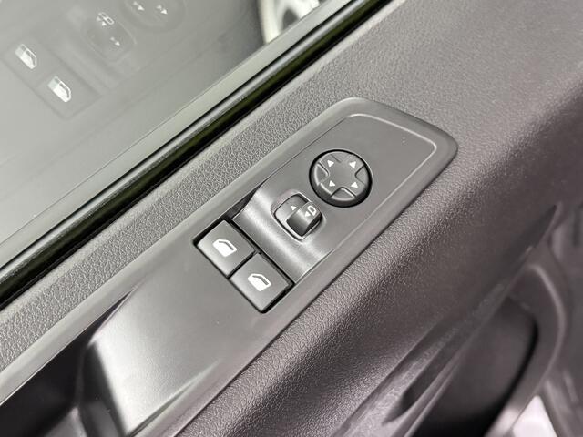 Peugeot EXPERT Lang 75Kwh | Elektrisch | Multimedia | Airco | Cruise | 3-Zits | Betimmering