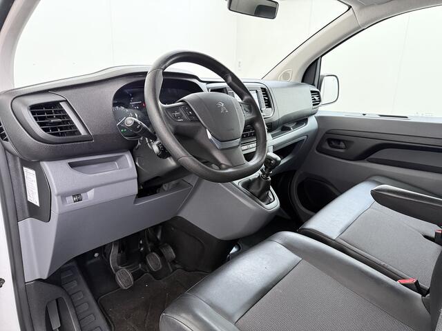 Peugeot EXPERT 1.5HDI 100PK L2 3-Persoons LIFT Euro 6 360°Camera Airco Apple Carplay Android Auto Navi Cruise Control Bluetooth Regen-Lichtsensor Betonplex Vloer Wandbetimmering Schuifdeur 1e Eigenaar Dealeronderhouden Origineel Nederlandse Auto