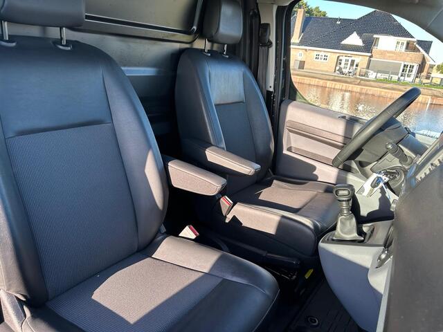 Peugeot EXPERT 2.0 BlueHDI 120 Compact Premium | Trekhaak | 360 Camera | Dodehoek Detectie | Apple Carplay – foto 2