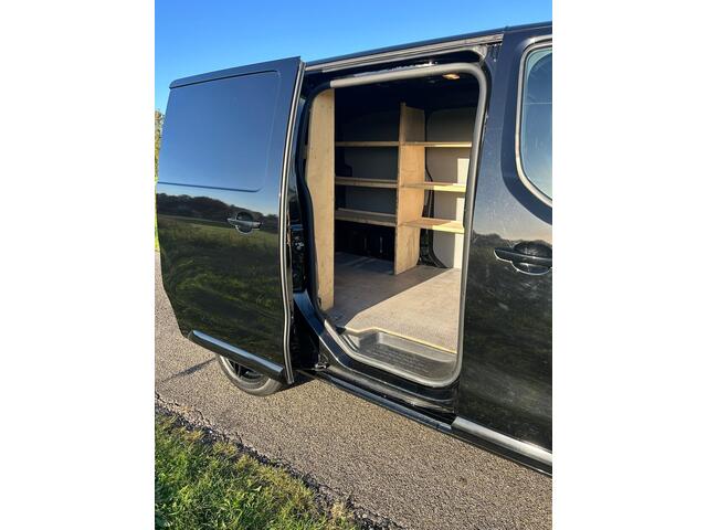 Peugeot EXPERT 2.0 BlueHDI 120 Compact Premium | Trekhaak | 360 Camera | Dodehoek Detectie | Apple Carplay – foto 10