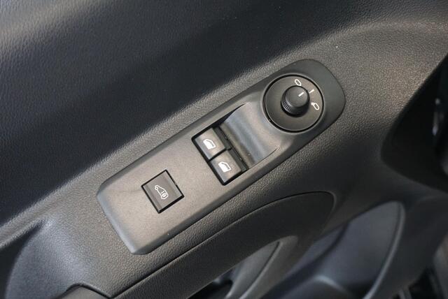 Peugeot PARTNER 1.5 BlueHDi 100PK L2 Airco Bluetooth Parkeersensoren