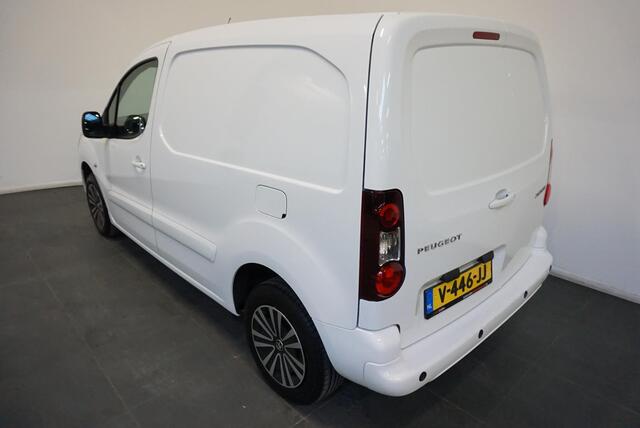 Peugeot PARTNER 1.6 100 PK L1 Premium Pack Airco Bluetooth Navi PDC 2-zits