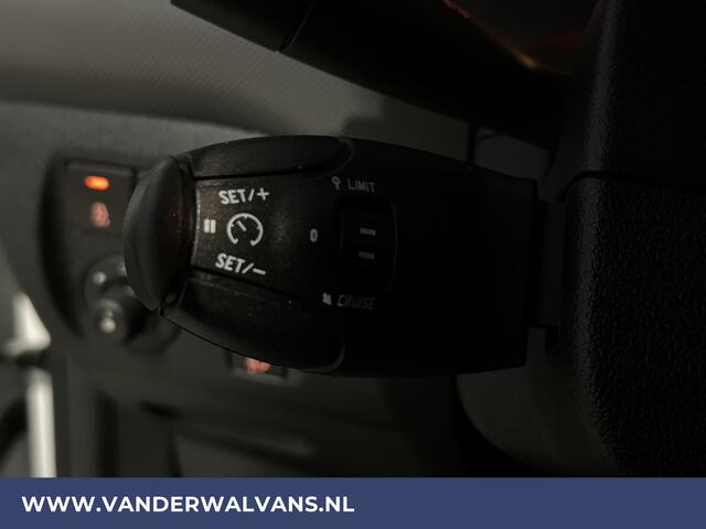 Peugeot PARTNER 1.6 BlueHDi 100pk L1H1 Euro6 Airco | Navigatie | Cruisecontrol | Trekhaak | Apple Carplay Parkeersensoren