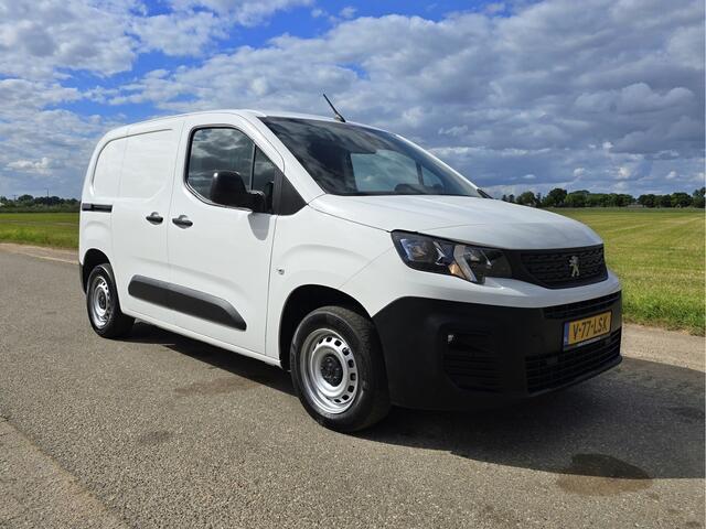 Peugeot PARTNER 1.2 PureTech Premium BENZINE - 110 Pk - Euro 6 - Airco -Cruise Control