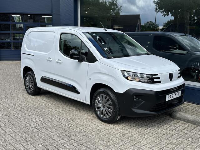 Peugeot PARTNER 1.5 BlueHDi 130 EAT8 S&S L1 | Stoelverwarming | Trekhaak | Keyless Entry | Stuurverwarming | Navigatie | Camera | Dodehoekbewaking | 220 Volt aansluiting | Digitale Binnenspiegel |