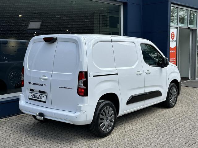 Peugeot PARTNER 1.5 BlueHDi 130 EAT8 S&S L1 | Stoelverwarming | Trekhaak | Keyless Entry | Stuurverwarming | Navigatie | Camera | Dodehoekbewaking | 220 Volt aansluiting | Digitale Binnenspiegel |