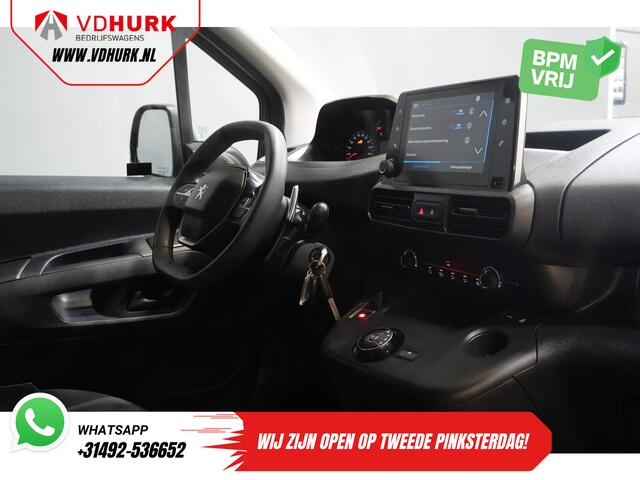 Peugeot PARTNER 1.5 HDI 130 pk Aut. L2 Long 3pers./ Standkachel/ Stoelverw./ Carplay/ Camera/ PDC/ LMV/ Cruise/ Trekhaak/ Airco