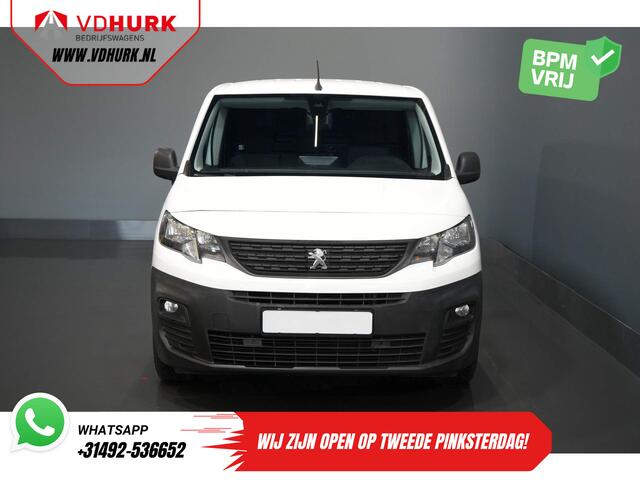 Peugeot PARTNER 1.5 HDI 130 pk Aut. L2 Long 3pers./ Standkachel/ Stoelverw./ Carplay/ Camera/ PDC/ LMV/ Cruise/ Trekhaak/ Airco