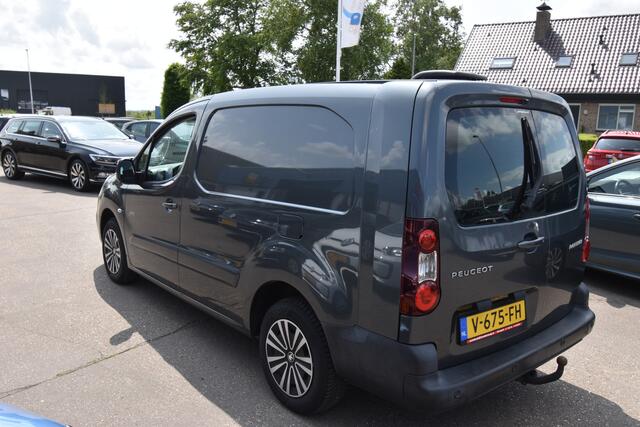 Peugeot PARTNER 122 1.6 BlueHDi 100 L2 Premium Pack S&S , TREKHAAK , NAVI , CR CONTR , PDC A , A UITRIJ CAM ,