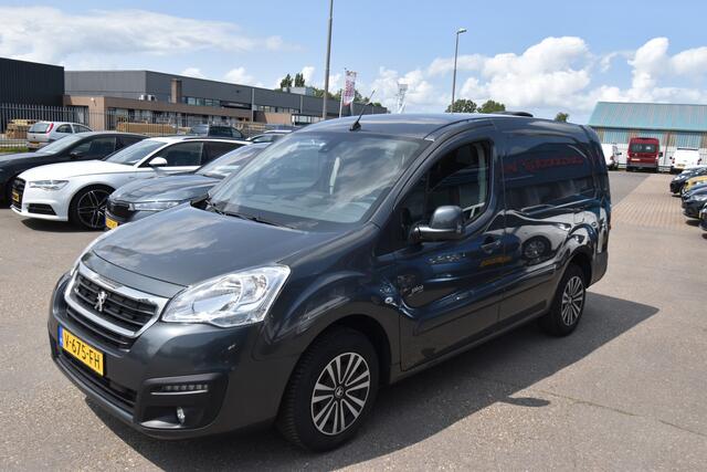 Peugeot PARTNER 122 1.6 BlueHDi 100 L2 Premium Pack S&S , TREKHAAK , NAVI , CR CONTR , PDC A , A UITRIJ CAM ,