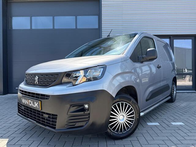 Peugeot PARTNER 1.5 BlueHDI Premium ?3-Pers.?Navigatie ?Airco ?Cruise ?Schuifdeur Rechts ?Apple CarPlay & Android auto ?Sidebars ?Parkeersensoren ?Trekhaak