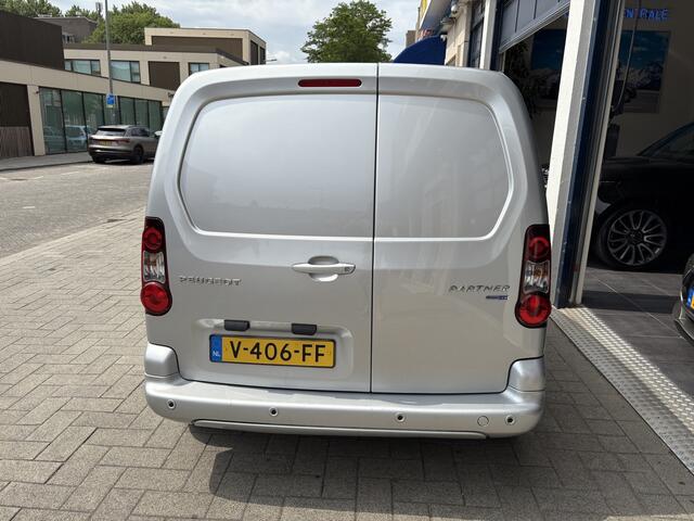 Peugeot PARTNER 120 1.6 BlueHDi 100 L1 Première NAVIGATIE/TELEFOON/NL AUTO/NAP