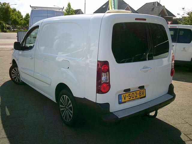 Peugeot PARTNER 122 1.6 BlueHDi 100 L2 XR S&S VOORZIEN VAN AIRCO+CRUISE+TREKHAAK L 2 !!