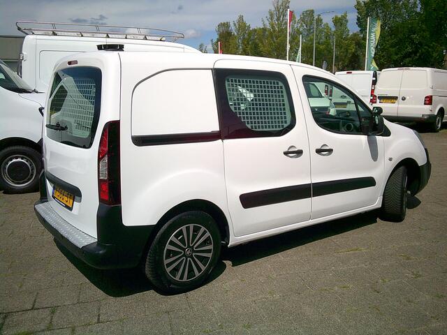 Peugeot PARTNER 120 1.6 BlueHDi 100 L1 Premium VOORZIEN VAN AIRCO+CRUISE+OMVORMER !!