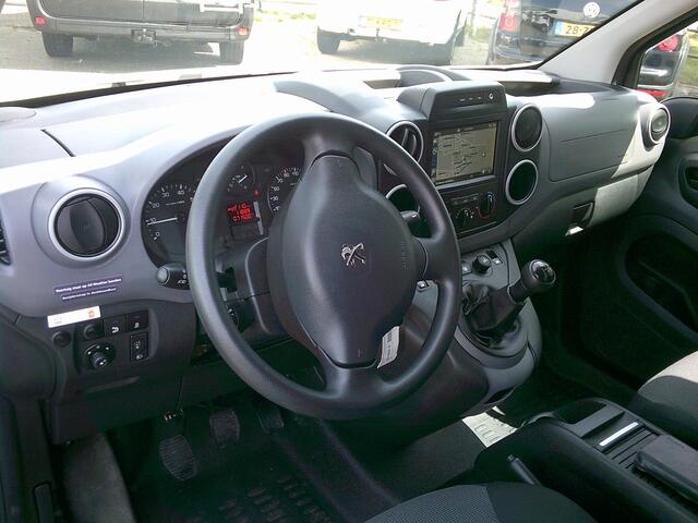 Peugeot PARTNER 120 1.6 BlueHDi 100 L1 Premium VOORZIEN VAN AIRCO+CRUISE+OMVORMER !!