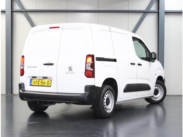 Peugeot PARTNER 1.5 100PK Premium | Airco | Parkeersensoren Achter | AppleCarPlay/AndroidAuto | Cruise Control | Betimmering | Parkeersensoren |