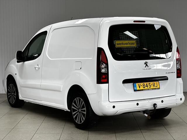 Peugeot PARTNER 122 1.6 BlueHDi 100 L1 Pro /Trekhaak! /Zij-schuifdeur /Apple Carplay! /Navi /Airco /Cruise /Elek. pakket /Bluetooth /AUX & USB /Regensensor /LED Dagrijverl. /PDC /Mistlampen.