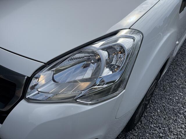 Peugeot PARTNER 120 1.6 BlueHDi 75 L1 Premium Pack 3-zitter