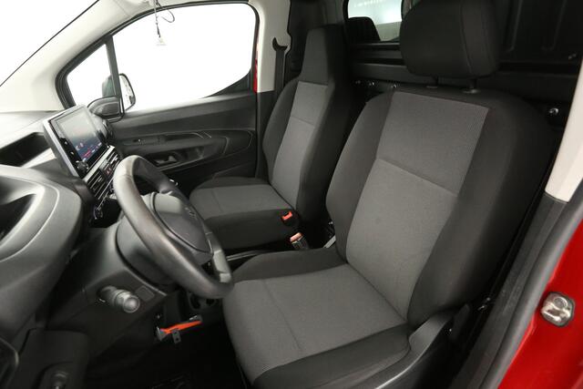 Peugeot PARTNER 1.5 BlueHDI L1H1 | MARGE! | Airco Carplay Trekhaak Navi Imperiaal Schuifdeur