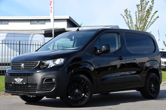 Peugeot PARTNER e-Partner 136 L1 50 kWh Black Edition Camera, Cruise, Carplay, Stoelverwarming, 136pk, Multimedia, BOM VOL!