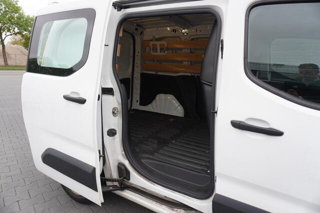 Peugeot PARTNER 1.2 110PK Benzine - Airco - Navi - Cruise - ¤ 11.950,- Excl.