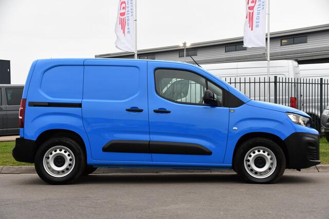 Peugeot PARTNER e-Partner 136 L1 50 kWh Premium Camera, Cruise, Carplay, Carplay, 136pk, Multimedia, Sensoren, Uniek!