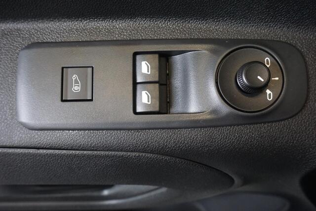 Peugeot PARTNER 1.5 BlueHDI Premium Airco App-connect Parkeersensoren Trekhaak