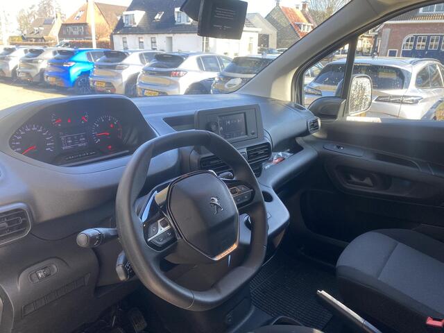 Peugeot PARTNER 1.5 BlueHDi 130 EAT8 S&S L1 | Automaat | Parkeersensoren voor en achter | Airco | Cruise control | Trekhaak | Laadruimte Betimmering |