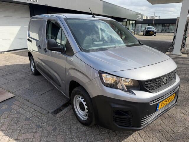 Peugeot PARTNER 1.6 BlueHDI Pro AIRCO I TREKHAAK I LAGE KILOMETERS I RONDOM KLEINE DEUKJES/KRASJES