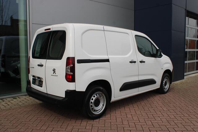 Peugeot PARTNER 1.2 PureTech 110pk Premium Benzine 3-zits BPM-vrij Airco 2X zijdeur 52.898km Zeer mooi