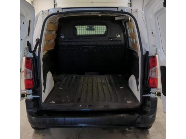 Peugeot PARTNER 1.2 Benzine 111PK Euro6 Premium / Airco / Navigatie / Cruise-ctr. / Schuifdeur + Raam / Radio multimedia / Apk nieuw