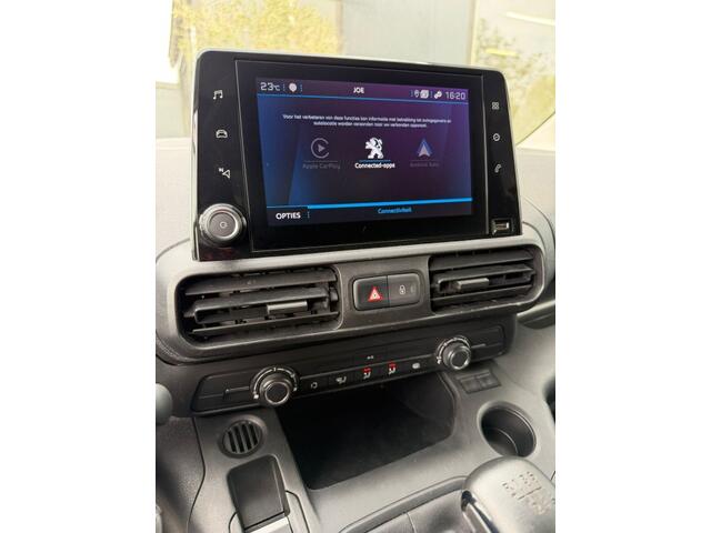 Peugeot PARTNER 1.2 PureTech Premium 110pk Benzine / Apple carplay / Pdc A / Cruisecontrol
