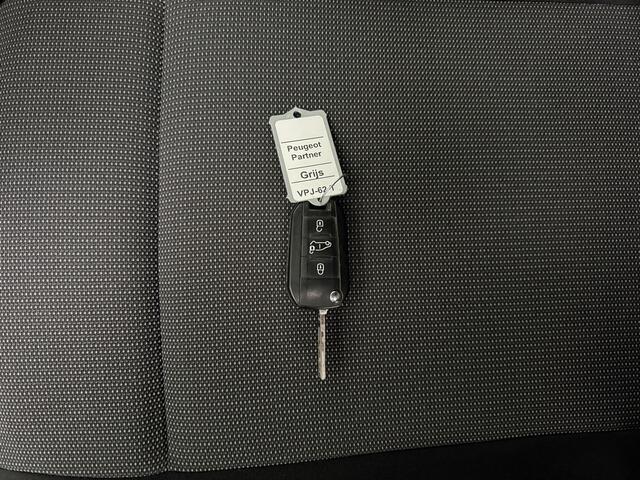 Peugeot PARTNER 1.5BlueHDI 100PK Premium | 3-Zits | Navigatie | Airco | Cruise | Trekhaak