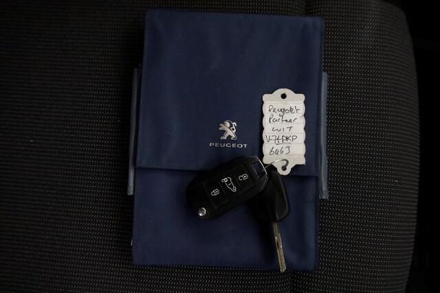 Peugeot PARTNER 1.5 BlueHDI 130pk Automaat Airco/Navi/Camera 06-2021
