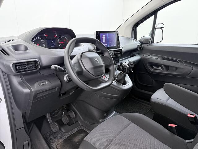 Peugeot PARTNER 1.5 HDI 102PK Trekhaak Apple Carplay Android Auto Euro 6 Navi* Airco Cruise Control Premium Schuifdeur Betonplex Vloer Bott-Inbouwkast Tussenwand 1e Eigenaar 1.000 Trekgewicht Origineel Nederlandse Auto
