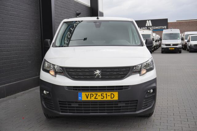 Peugeot PARTNER 1.2 110PK BENZINE ! - Airco - Cruise - PDC - ¤12.499,- Excl.