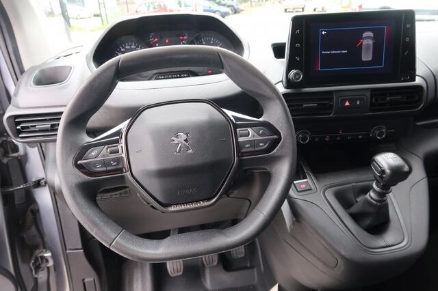 Peugeot PARTNER 1.2 P.T. Premium Lange uitvoering met benzinemotor (marge)