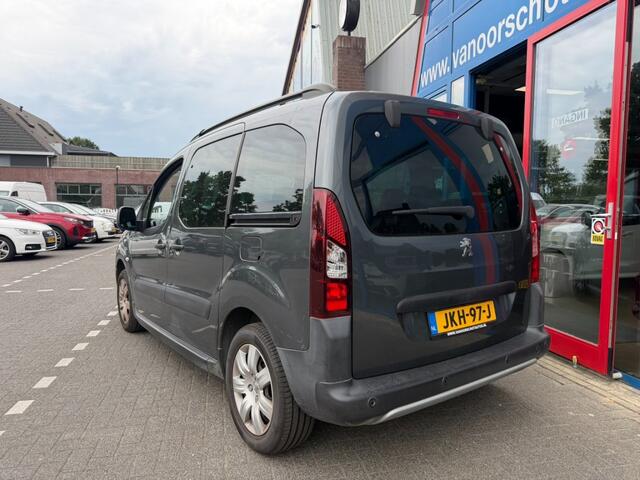 Peugeot PARTNER 1.2 110pk Navi Carplay Led Airco