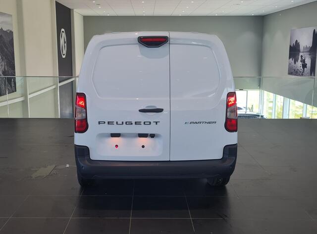 Peugeot PARTNER e-Partner 136 L2 50 kWh | Climate Control | Stoelverwarming | Navigatie | Apple Carplay / Android Auto | 360 Camera | Parkeersensoren Rondom