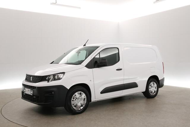 Peugeot PARTNER e-Partner 50 kWh L2 | Snelladen | SOH 98% | Airco | Cruise | Carplay | Navi | Trekhaak | Parkeersens.