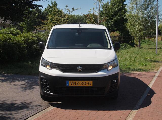 Peugeot PARTNER 1.2 PureTech Premium | Apple Carplay | Parkeersensoren | Cruise Control