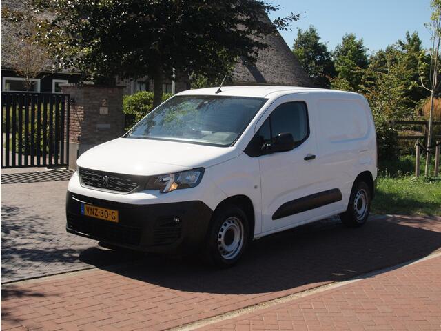 Peugeot PARTNER 1.2 PureTech Premium | Apple Carplay | Parkeersensoren | Cruise Control