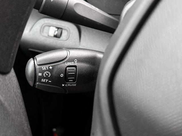 Peugeot PARTNER 1.5 BlueHDi 100 S&S L2 Airco Bluetooth Parkeersensoren