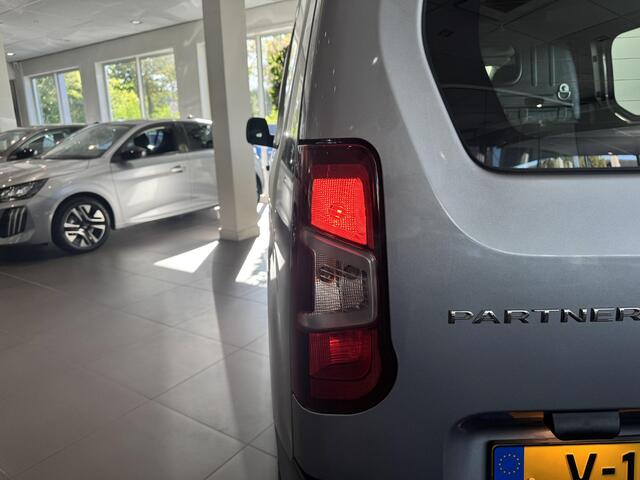Peugeot PARTNER 1.5 BlueHDI Premium | Automaat | Navigatie | Parkeersensoren | Trekhaak