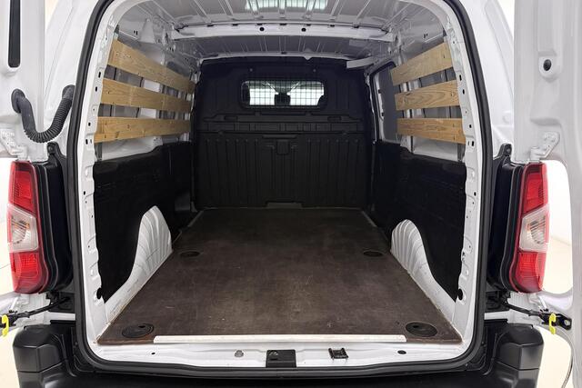 Peugeot PARTNER 1.5 BlueHDi 130 EAT8 S&S L2 | Achteruitrijcamera | Parkeersensoren | Trekhaak | Apple carplay/Android auto | Navigatie | Centrale deurvergrendeling | Stuurversnellingen | Navigatie