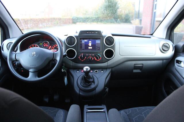 Peugeot PARTNER TEPEE Style 1.2 PureTech Cruise-Navi-Camera-Carplay-Trekhaak 50.000 Km !!