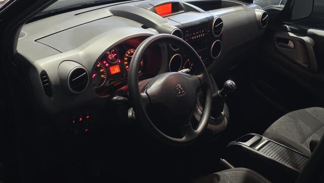 Peugeot PARTNER TEPEE 1.2 PureTech Active | Airco | Cruise | Trekhaak