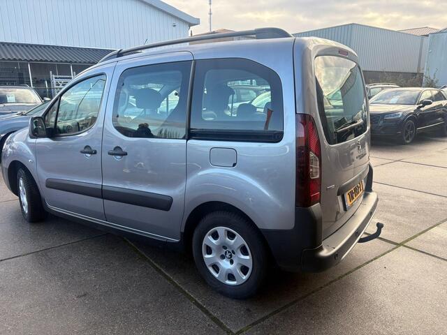 Peugeot PARTNER TEPEE 1.2 PureTech Active Distributieriem is vervangen! PDC voor en achter, Camera, Clima, Navi