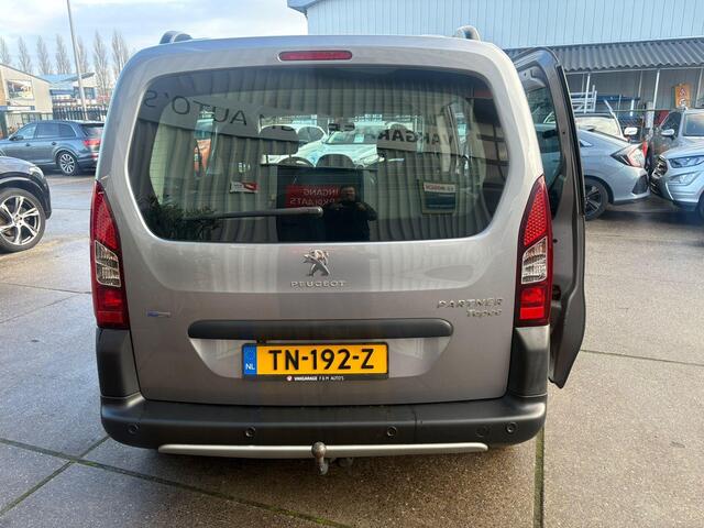 Peugeot PARTNER TEPEE 1.2 PureTech Active Distributieriem is vervangen! PDC voor en achter, Camera, Clima, Navi