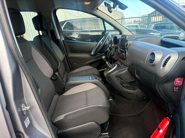 Peugeot PARTNER TEPEE 1.2 PureTech Active Distributieriem is vervangen! PDC voor en achter, Camera, Clima, Navi